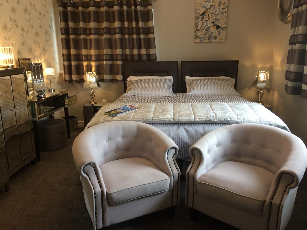 Cleers View Farm Bed & Breakfast Somerton  Bagian luar foto