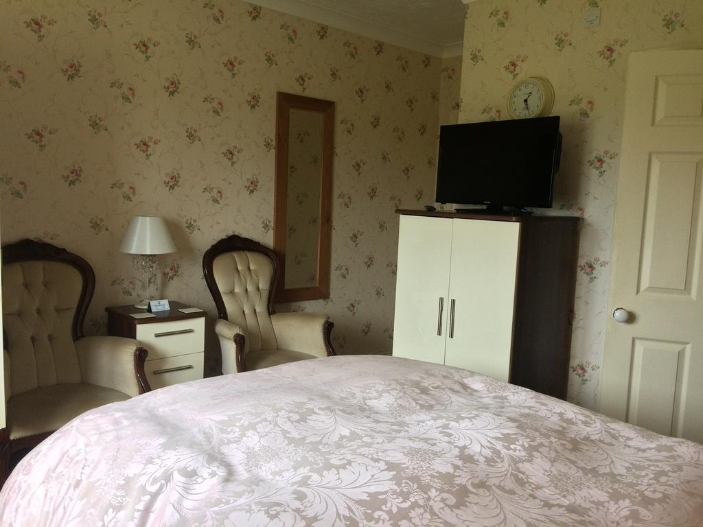 Cleers View Farm Bed & Breakfast Somerton  Bagian luar foto